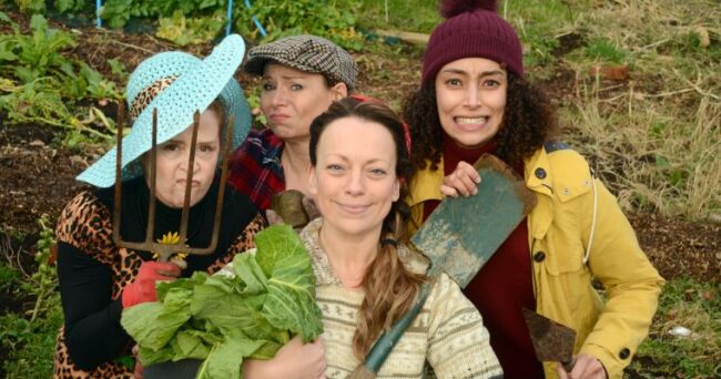 The cast of Ladies that Dig