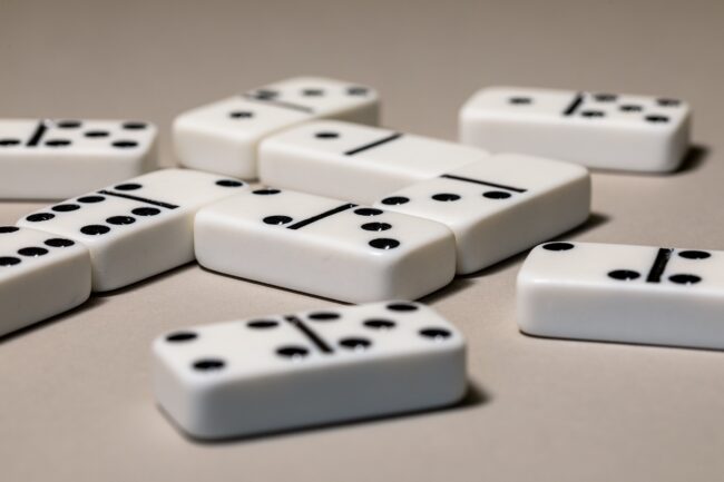 domino_crop dominoes