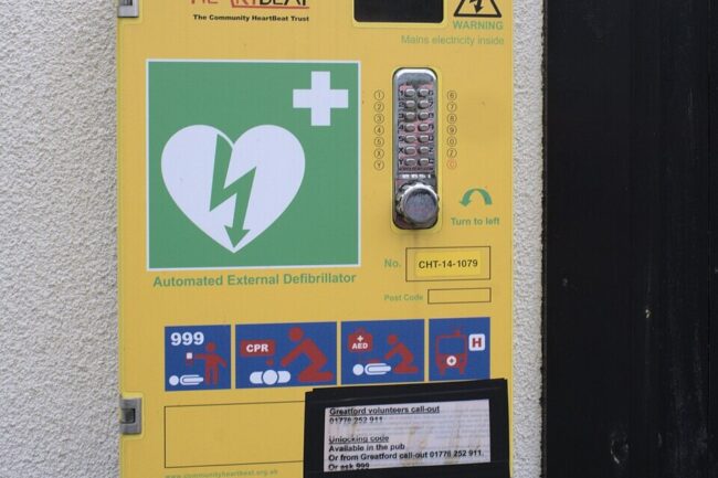 defibrilator defibrilator